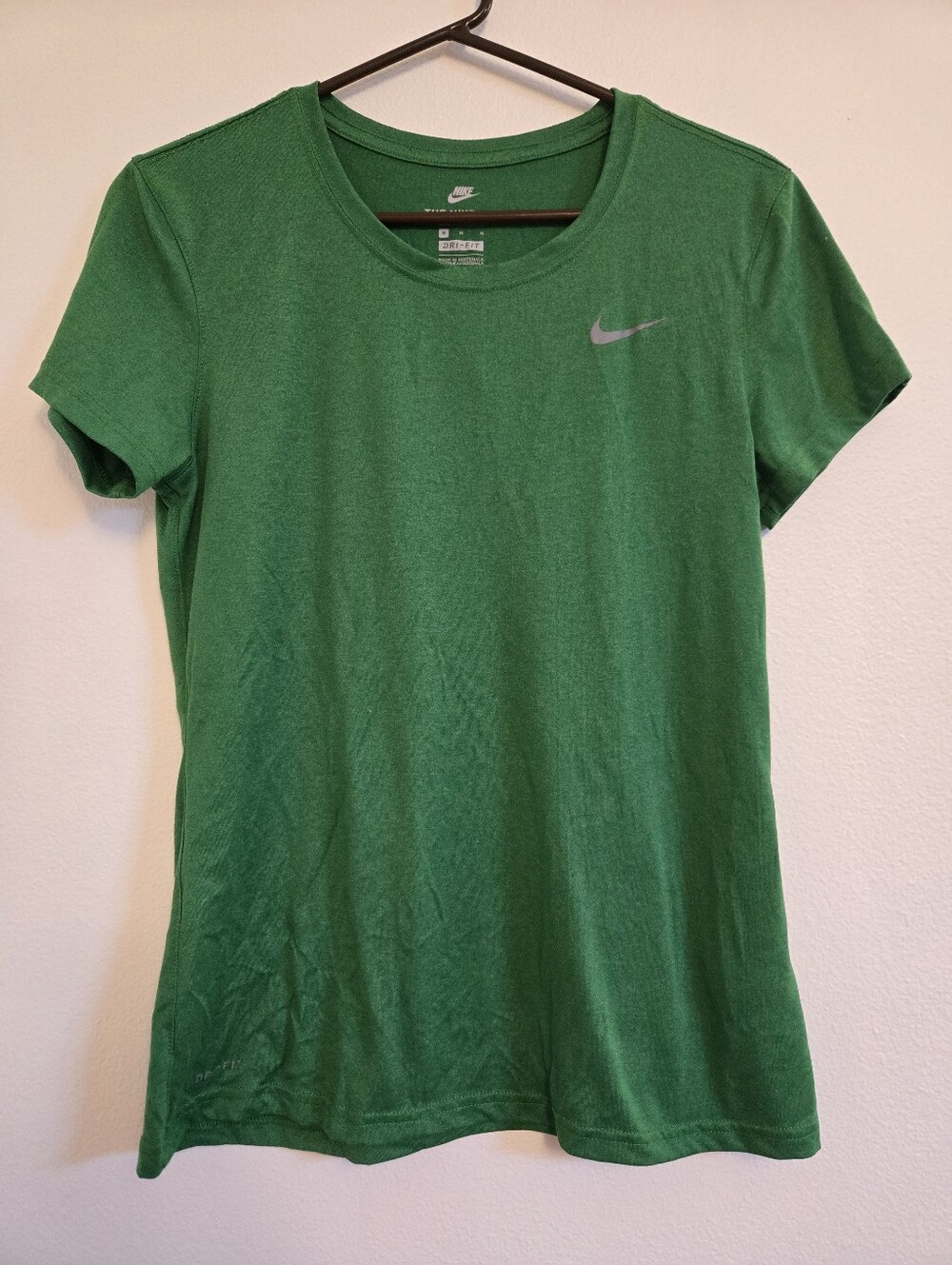 Nike Women's Green Crew Neck Short Sleeve Performance Tee